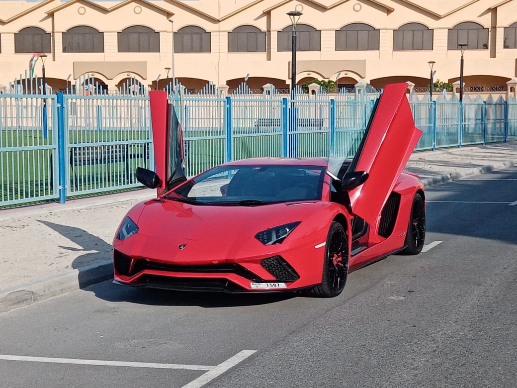 Lambo Aventador Red