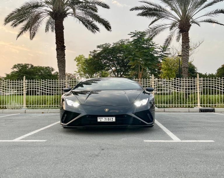 Lamborghini EVO Black