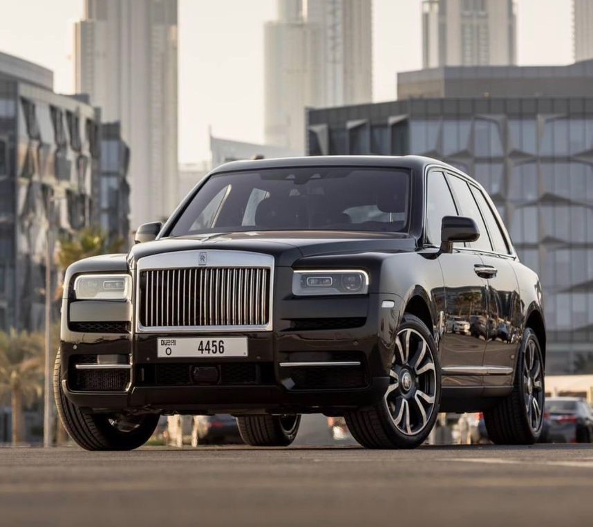 Rolls Royce Cullinan Black