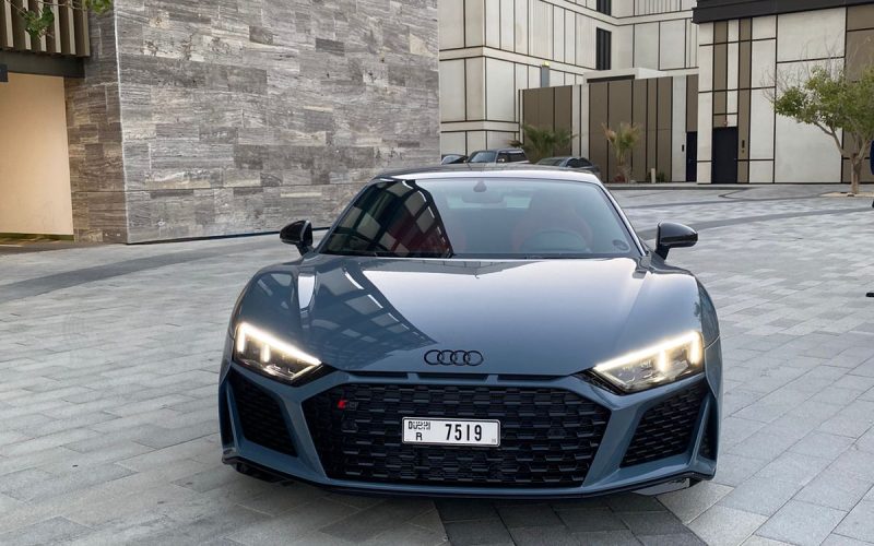 AUDI R8 Coupe 6