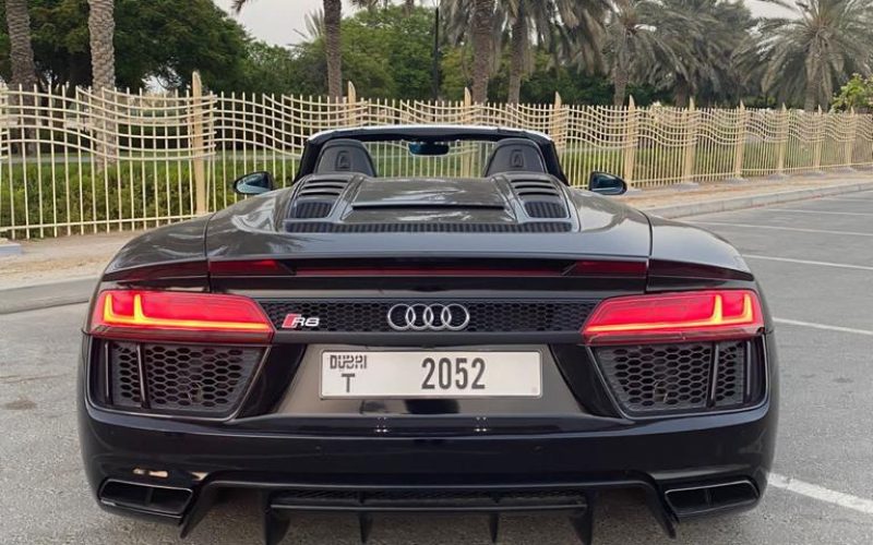 Audi r8 convertible 2