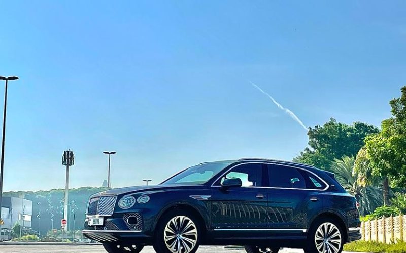 Bentley Bentayga grey 6