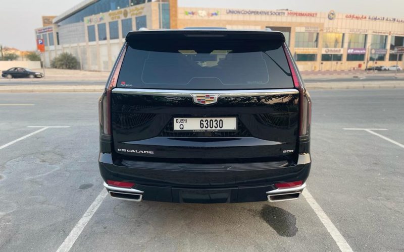 cadillac escalade 2